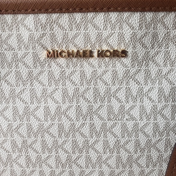 Michael Kors Large Tote - Picture 2 of 5